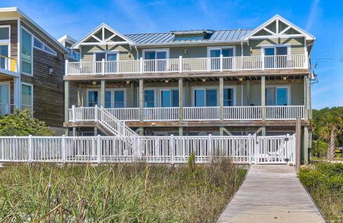 Kure Beach Casa | As Good As It Gets by Carolina Beach Realty