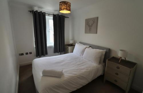 Ascot Casa | Ascot Four Bedroom House With Garden
