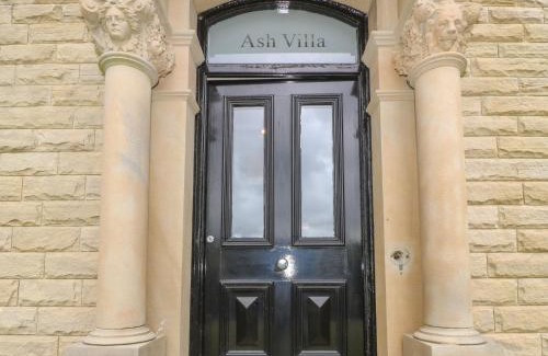 Holmbridge Casa | Ash Villa