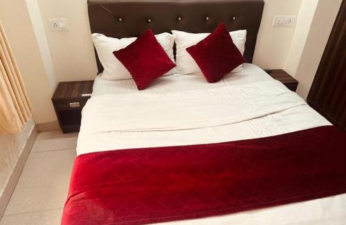 Shimla Hotel | Asha Residency - Budget Friendly ! Couple Friendly ! Family Friendly ! Spacious Rooms ! Luxury Ambience