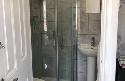 Milton Keynes Casa | Ashmina Guest House