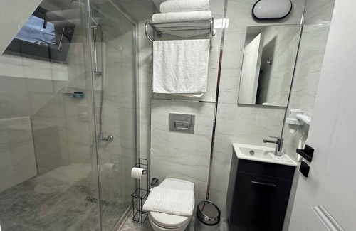 Arnavutkoy Casa | ASLAN AİRPORT HOTEL