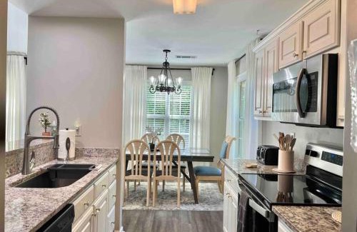 Buford Casa | At Home by Mall of GA!