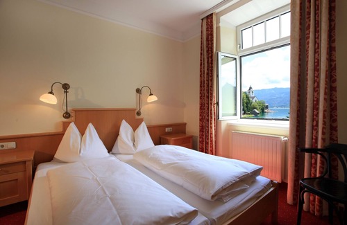 Sankt Wolfgang im Salzkammergut Hotel | Romantik Residenz Ferienwohnungen Hotel Im Weissen Rössl