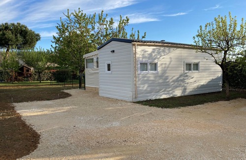 Saint-Sylvestre-sur-Lot Casa | At the gateway to the Perigord and Lot regions, mobile home in a rural setting