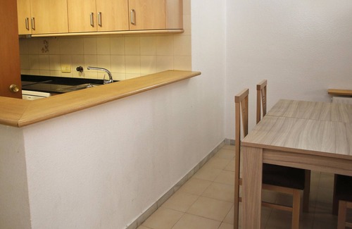 Torredembarra Apartamento | AT125 Els Pins I: Apartamento con piscina en primera línea