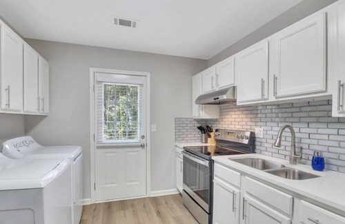 Austell Casa | ATH - Spring Road 1734 · Austell - 2BR- Ranch - Pet Friendly (1734)