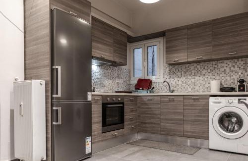 Petralona Apartamento | Athenian Central Escape