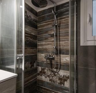 Petralona Apartamento | Athenian Central Escape