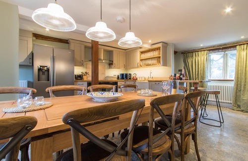 Ilminster Otro | Atherstone Farmhouse - casa de campo con techo de paja con capacidad para 14 personas en 6 habitaciones