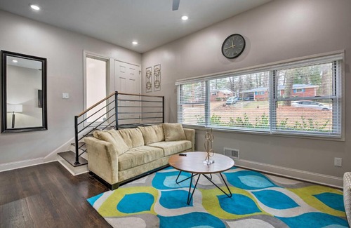 Church Street Casa | Atlanta Retreat with Deck in Greenbriar Area!