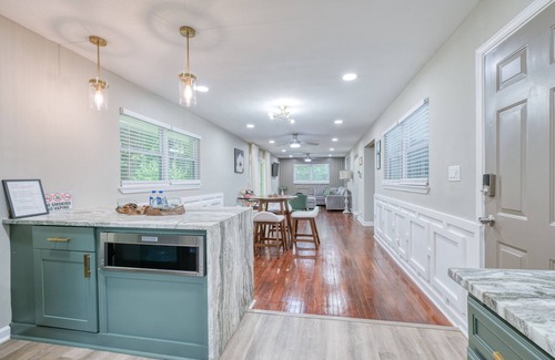 East Point Casa | Atlanta's East Point charm, just a 13-min drive away from Mercedes-Benz Stadium