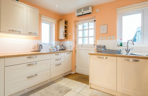 Little Haven Casa | Atlantic Sunset, Holiday Home Little Haven, Sleeps 12, 6 bedrooms, bathrooms