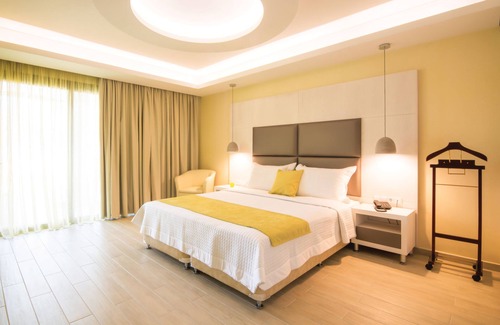 Lambi Complejo | Atlantis Hotel