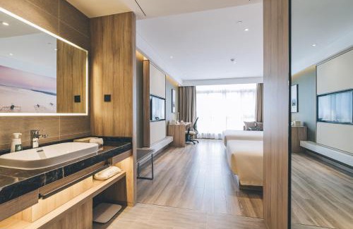 Haining Hotel | Atour Hotel Haining Leather City South Gate