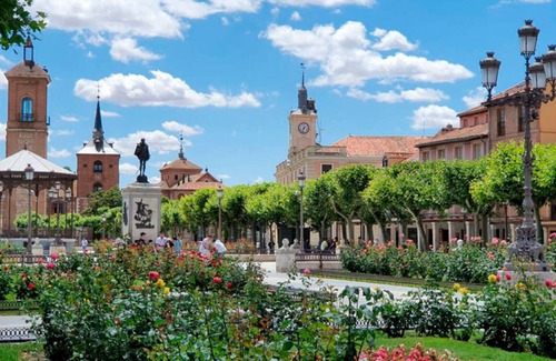 Alcalá de Henares Apartamento | ATRIUM ALCALA CENTRO ESTUDIO B2 (1 cama doble 1 puff cama)