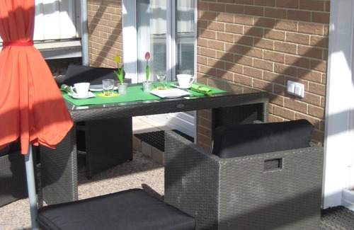 Brakel Casa | Atrium casa de vacaciones en el verde para "dos", gablete de cristal, terraza de cristal, Weserbergland