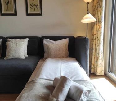 Montana Apartamento | Attic Gem with Unbeatable Lake Moubra View