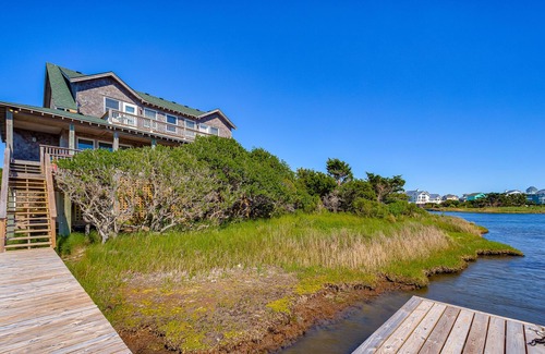 Brigands' Bay Casa | Attractive sound-front house w/private washer/dryer, WiFi, central AC, balcony