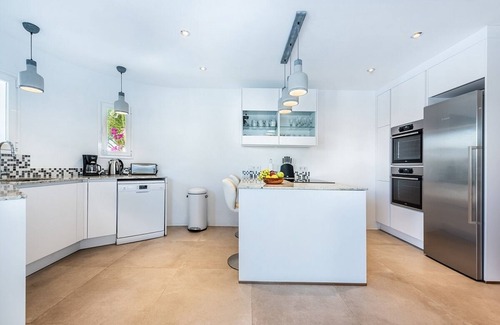 Cala Serena Villa | Villa Serena - Atractiva y a 250 m de la idílica playa Cala Serena, aire acondicionado, piscina privada - WiFi gratis