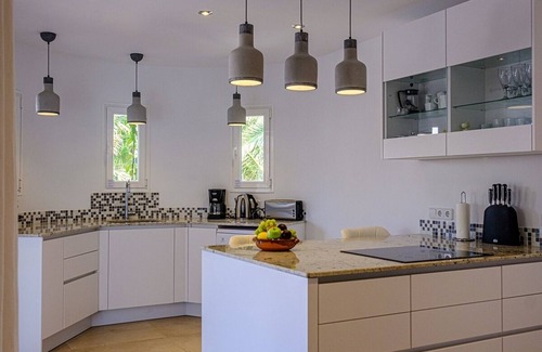 Cala Serena Villa | Villa Serena - Atractiva y a 250 m de la idílica playa Cala Serena, aire acondicionado, piscina privada - WiFi gratis