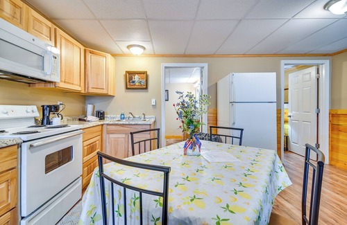 Pittsburg Cabina | ATV-Friendly Cabin Near Lake Francis