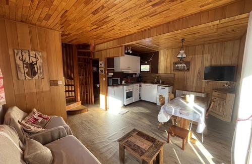 Saint-Pons Chalet De Esquí | Atypical chalet, 2 bedrooms, garden and barbecue