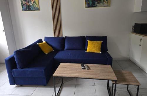 Chenove Apartamento | Au cœur du vieux village