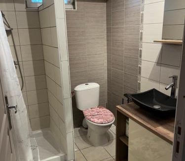 Saint-Hilaire-de-Brethmas Apartamento | Au cœur de St hilaire