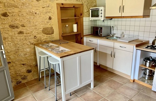 Biron Cabaña | Au Coin Des Arbres (Palmier) - Beautifully restored Périgourdine stone cottage