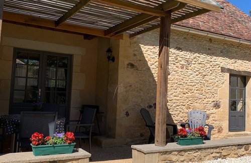 Biron Cabaña | Au Coin Des Arbres (Palmier) - Beautifully restored Périgourdine stone cottage
