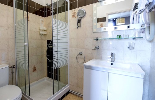 Brax Hotel | Au Colombier du Touron