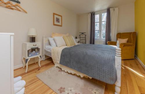 Segur-le-Chateau Cama Y Desayuno | Auberge Henri IV