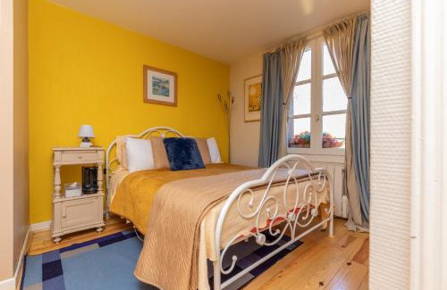 Segur-le-Chateau Cama Y Desayuno | Auberge Henri IV