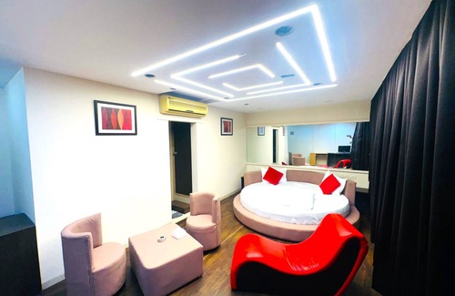 Aundh Hotel | Aundh Elite Stay