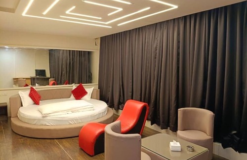 Aundh Hotel | Aundh Elite Stay