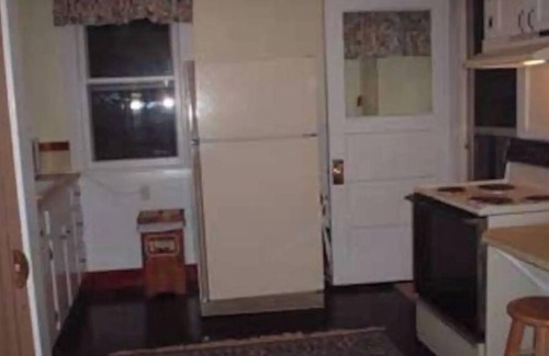 Put-in-Bay Casa | Aunt Jane's #1 Downtown Put in Bay up to 12 guests