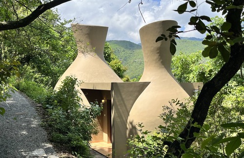 Lansdowne Hotel | Auranya Hotel And Resort