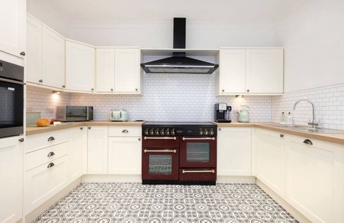 Buckie Villa | Aurora House: Home on the Coast w/ Hot tub! Pet Friendly!