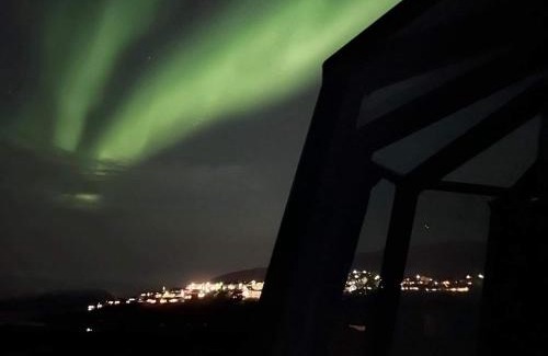 Nuussuaq Otro | Aurora Hut by InukTravel