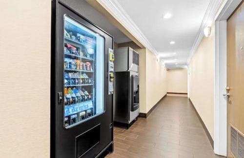 Modesto Hotel | Aurora Inn