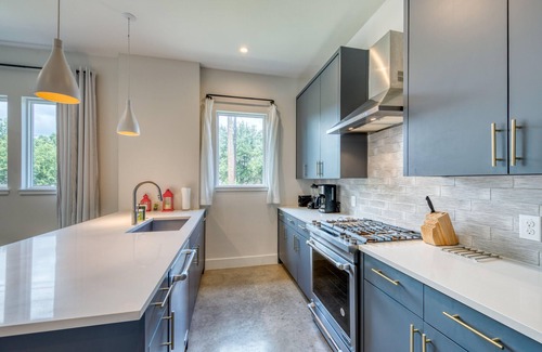 Galindo Casa | Austin Retreat | 2 Home Units Just 3 mi from Downtown!