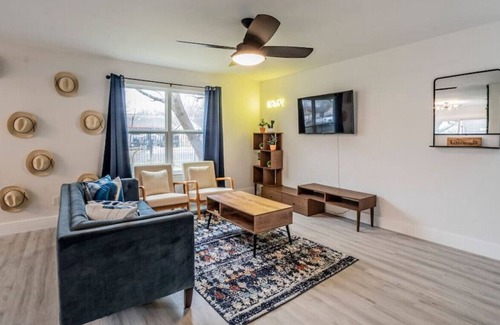 Franklin Park Casa | Austin's Cowboy Retreat