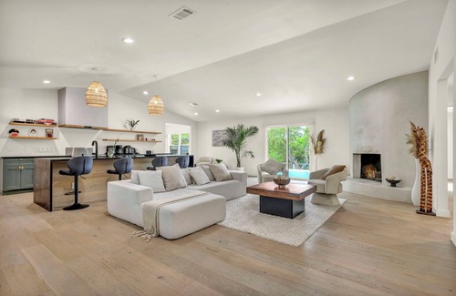 West Oak Hill Casa | Austin Sanctuary: Modern Haven Near Zilker Park