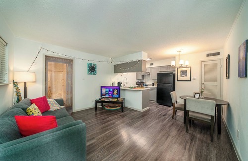 Hyde Park Apartamento | Austinite - Near UT, Hyde Park & Moody Center