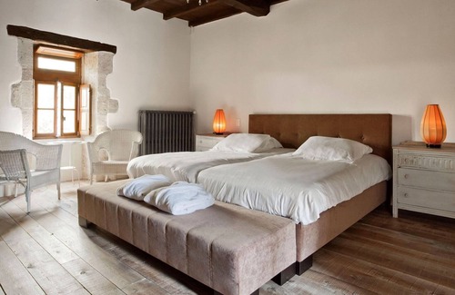 Saint-Caprais-de-Lerm Otro | Authentic chateau near Agen with sauna