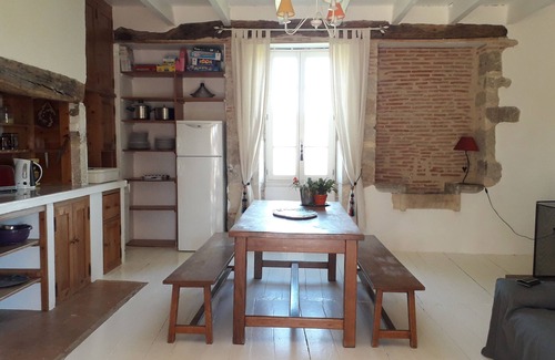 Lacapelle-Cabanac Casa | Auténtica cabaña rodeada de naturaleza con piscina privada.