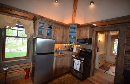 Miner Apartamento | Auténtica cabaña personalizada, a 17 millas del Parque Nacional de Yellowstone