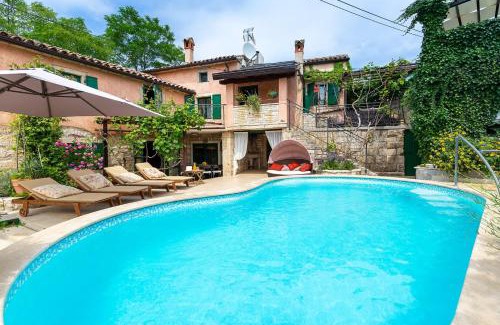 Debeljuhi Villa | Authentic House Villa Albazora in Central Istria