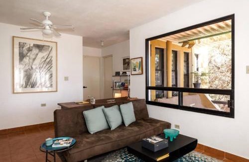 San José del Cabo Apartamento | Authentic Loft Retreat Steps from Beach & Culture